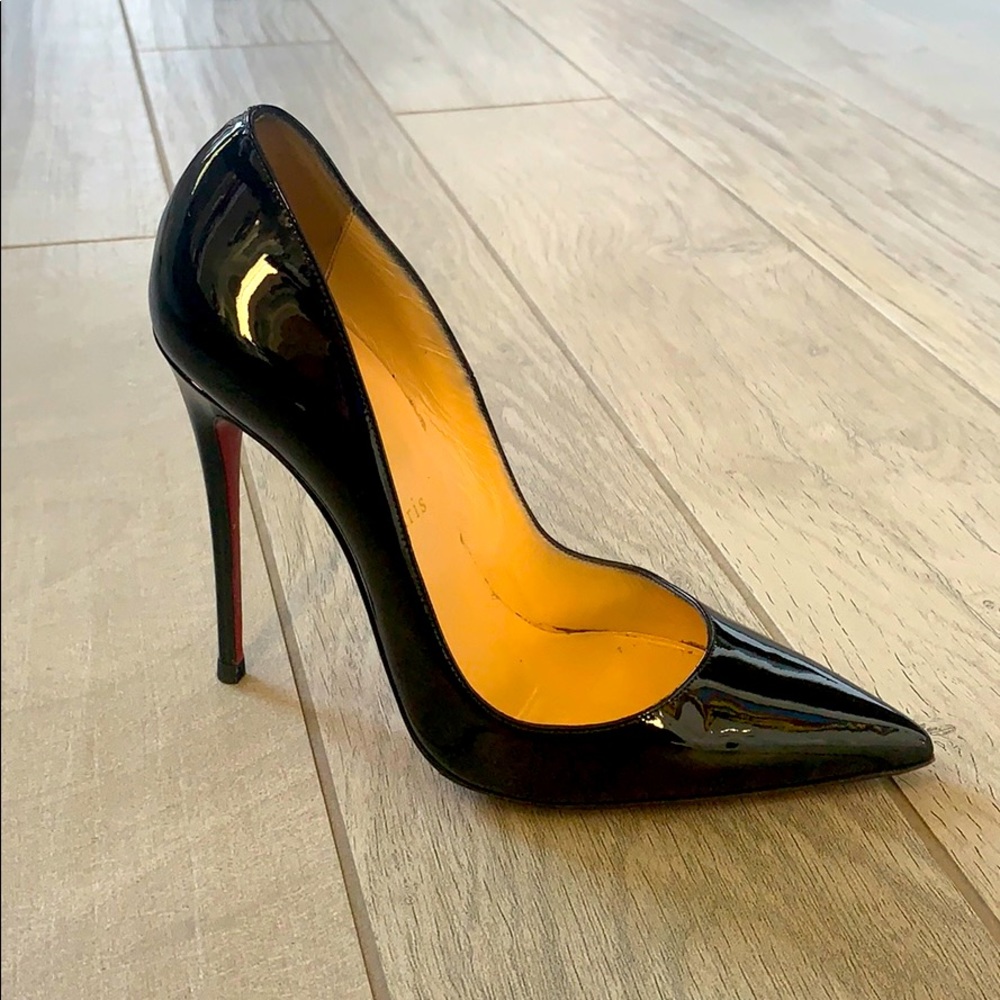 Christian Louboutin So Kate Pumps